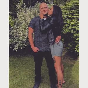 Meet your Posher, Laurie april